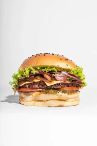Beat Burger M *Incluye papas.