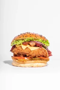 Pollo Crunch L *Incluye papas.